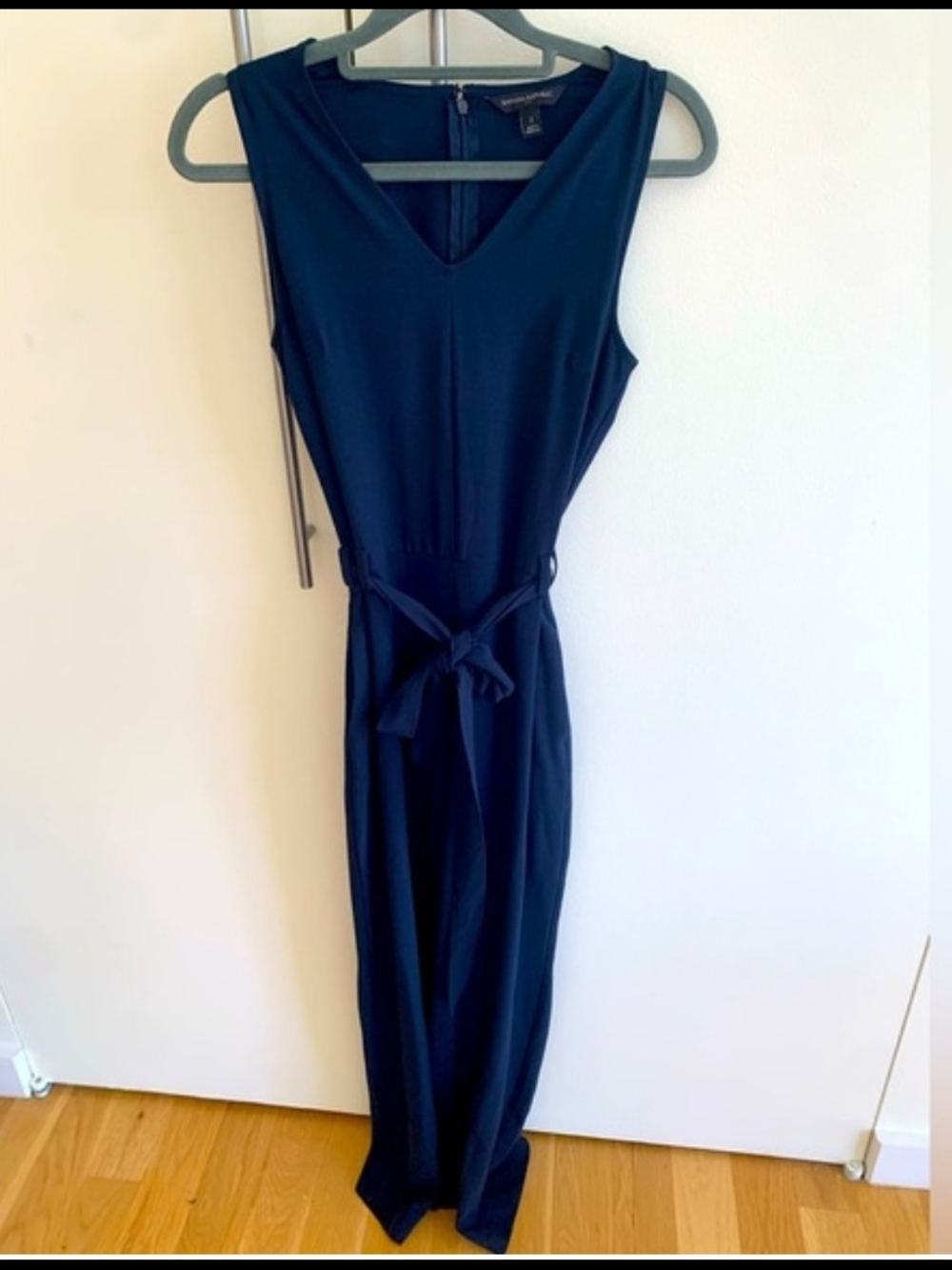 Banana Republic Navy Sleeveless V-Neck Jumpsuit with Waist Tie, Size 6
